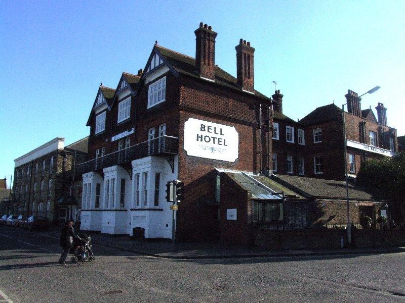 The Bell Hotel Sandwich Dış mekan fotoğraf